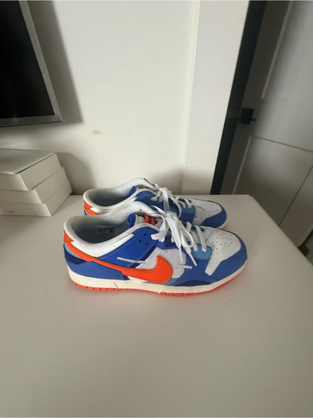 Nike youth low